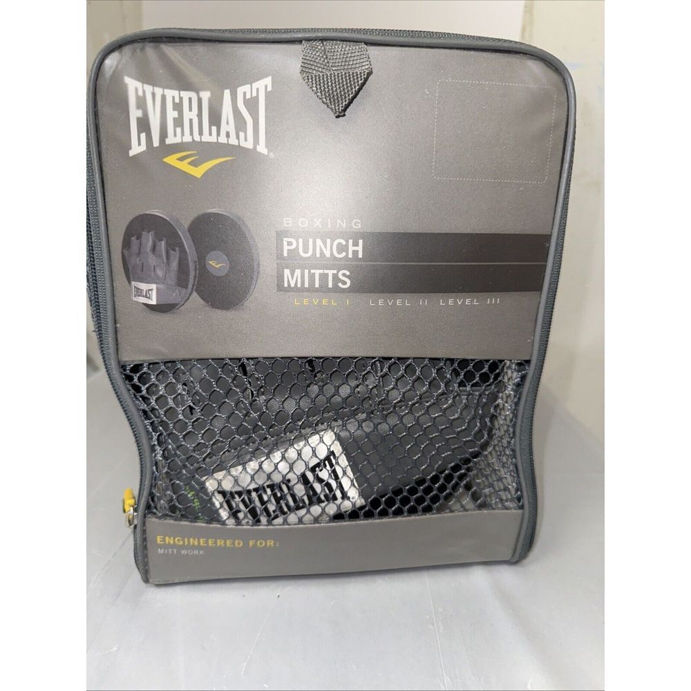 Everlast 4318 Punch Mitts for Boxing MMA Training Time To Get In Shape
